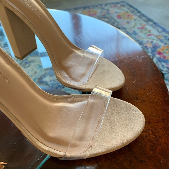 BRAND NEW NUDE HEELS - Picture 4 of 5